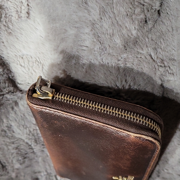 Prada Zip Wallet | Plum Saffiano Leather - Picture 4 of 16